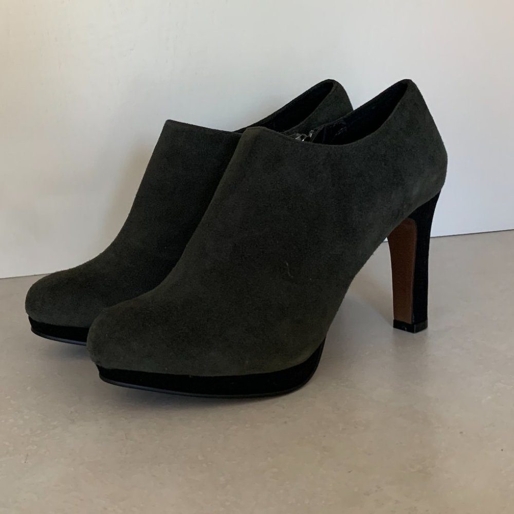 SOLD Lola Cruz Grey Suede Booties
